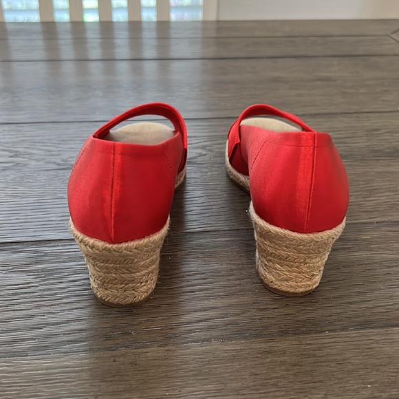 Women's Wide Jasper Super Flex Espadrille Sandals - Picture 5 of 13